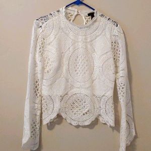 WOMENS SZ L WHITE LACE SEMI CROP TOP